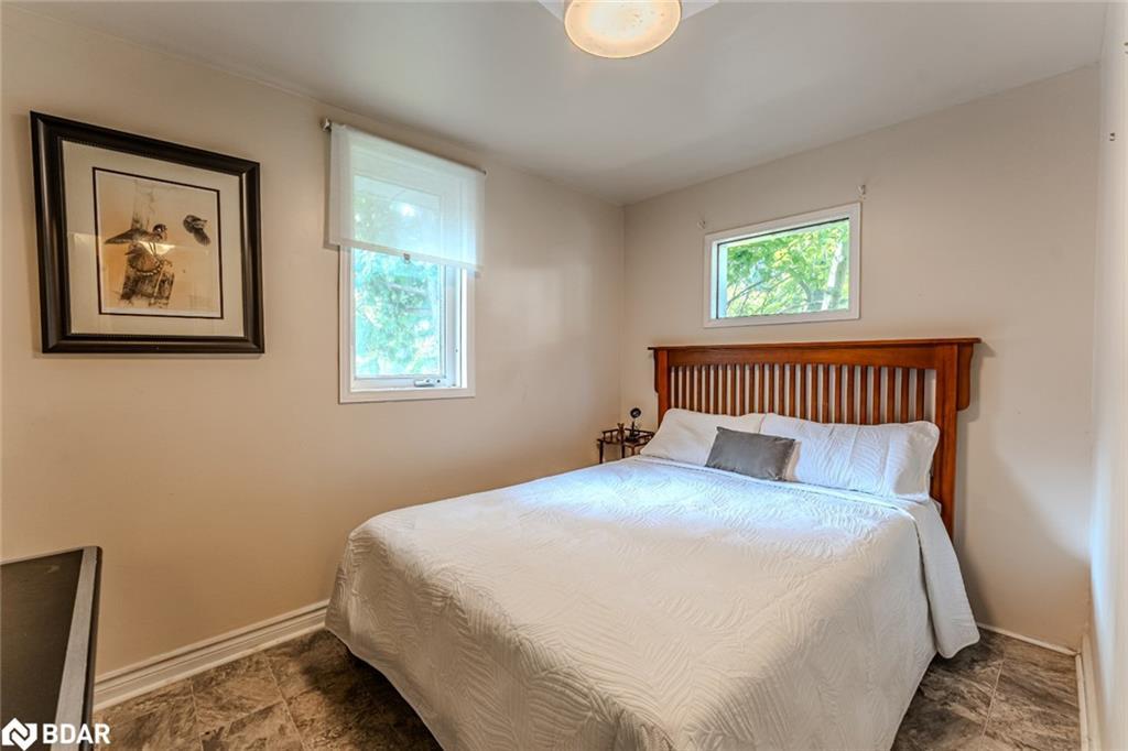 30 North Street, Barrie, ON - Indoor Photo Showing Bedroom