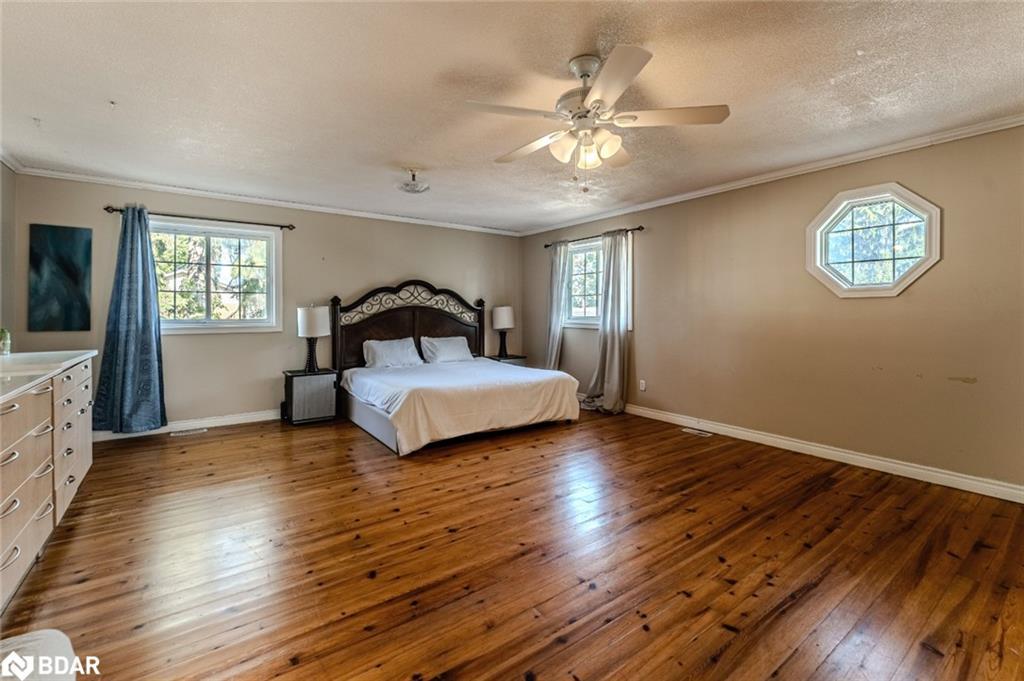 30 North Street, Barrie, ON - Indoor Photo Showing Bedroom