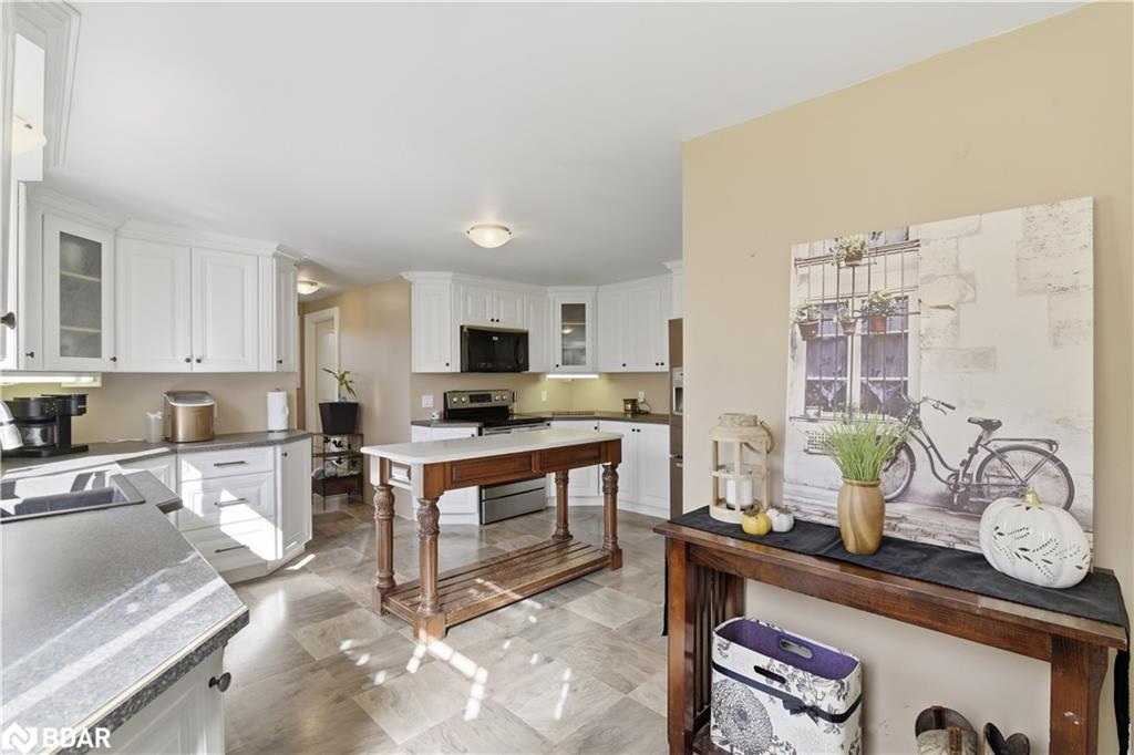 122 County Road 4, Douro, ON - Indoor Photo Showing Kitchen