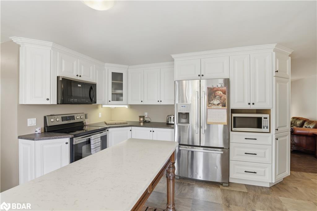 122 County Road 4, Douro, ON - Indoor Photo Showing Kitchen