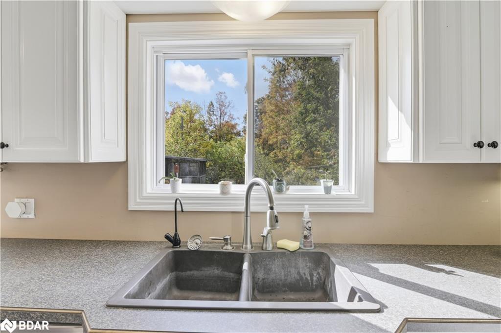 122 County Road 4, Douro, ON - Indoor Photo Showing Kitchen With Double Sink