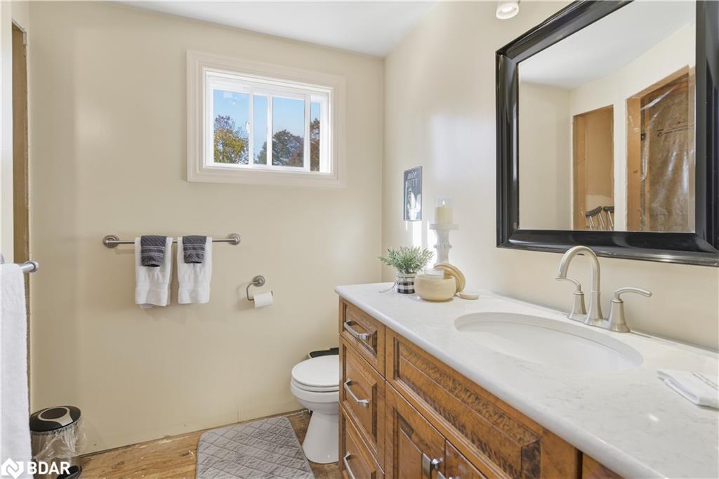 122 County Road 4, Douro, ON - Indoor Photo Showing Bathroom