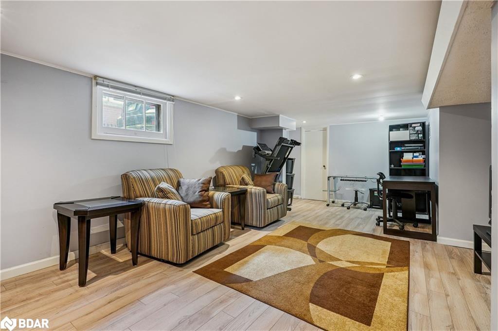 57 East 36Th Street, Hamilton, ON - Indoor