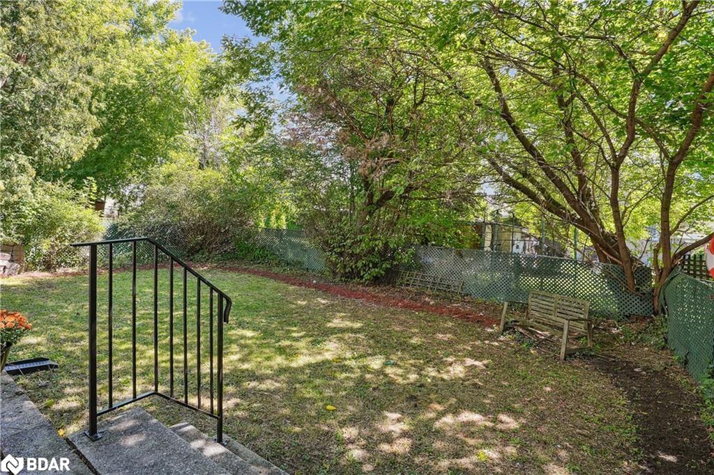 57 East 36Th Street, Hamilton, ON - Outdoor