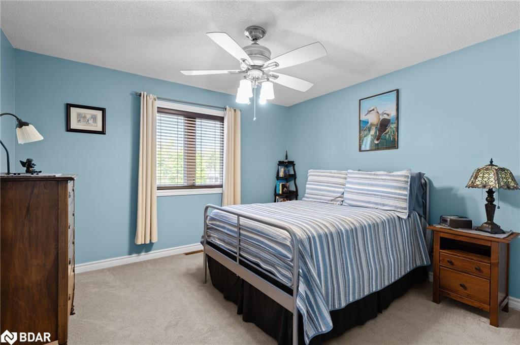 292 Leacock Drive, Barrie, ON - Indoor Photo Showing Bedroom