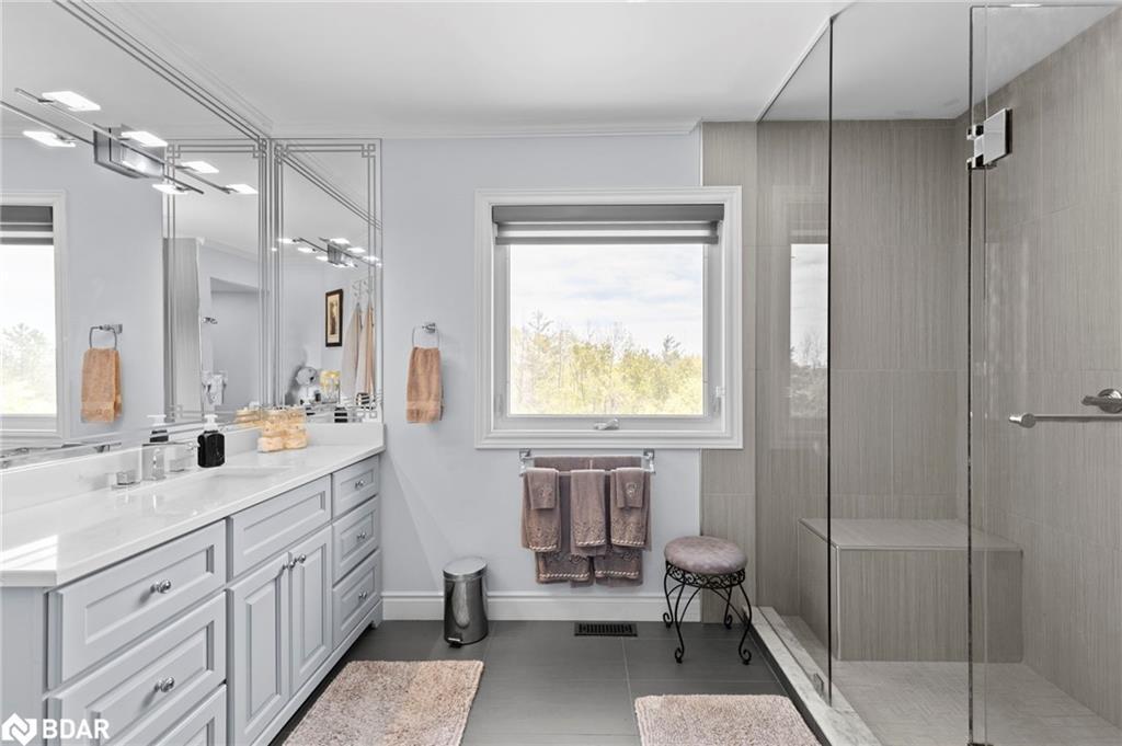 292 Leacock Drive, Barrie, ON - Indoor Photo Showing Bathroom