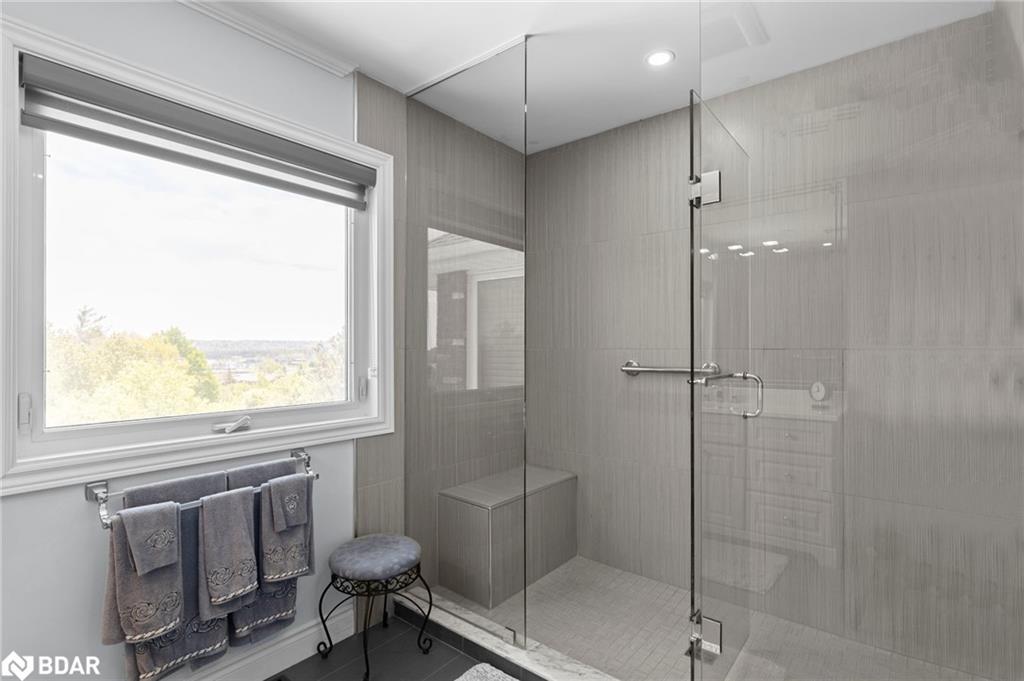 292 Leacock Drive, Barrie, ON - Indoor Photo Showing Bathroom