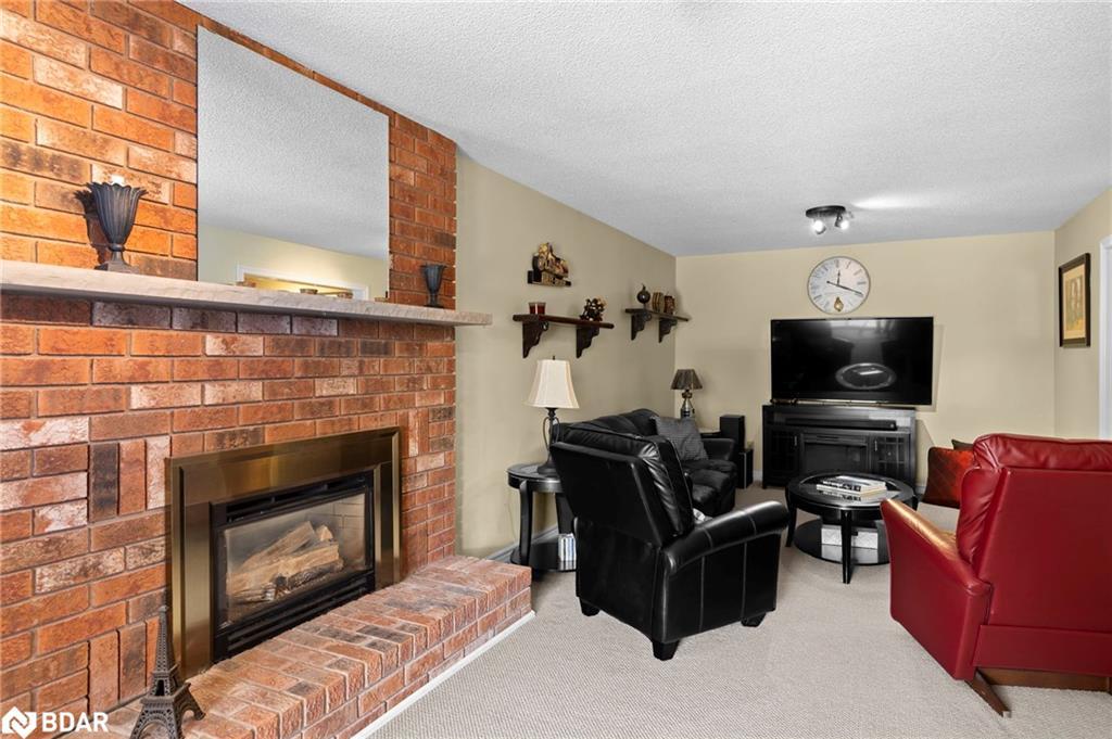 292 Leacock Drive, Barrie, ON - Indoor Photo Showing Living Room With Fireplace