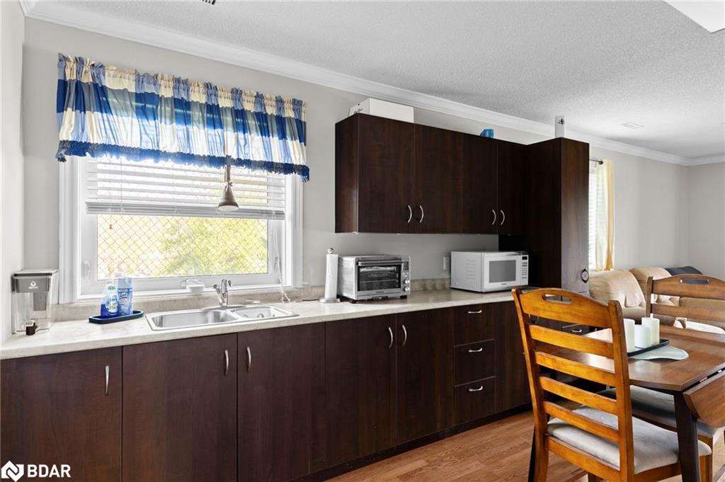 292 Leacock Drive, Barrie, ON - Indoor Photo Showing Kitchen With Double Sink