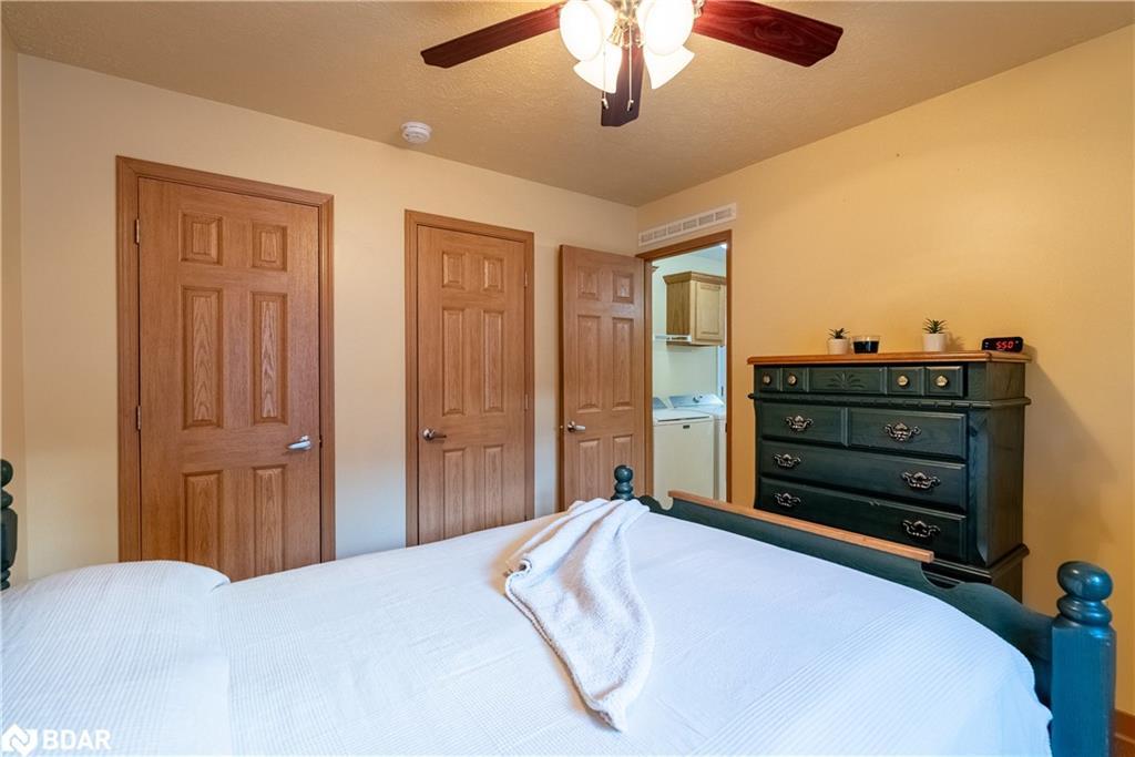 41 Cedarbush Crescent Pvt Crescent, Puslinch, ON - Indoor Photo Showing Bedroom