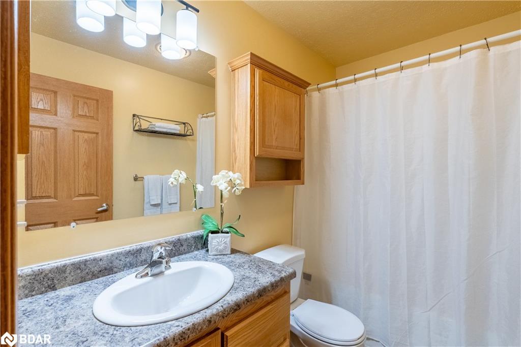 41 Cedarbush Crescent Pvt Crescent, Puslinch, ON - Indoor Photo Showing Bathroom