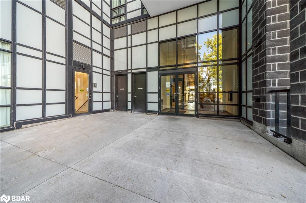 114-681 Yonge Street, Barrie, ON - Indoor Photo Showing Other Room