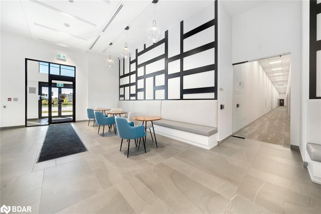 114-681 Yonge Street, Barrie, ON - Indoor Photo Showing Other Room