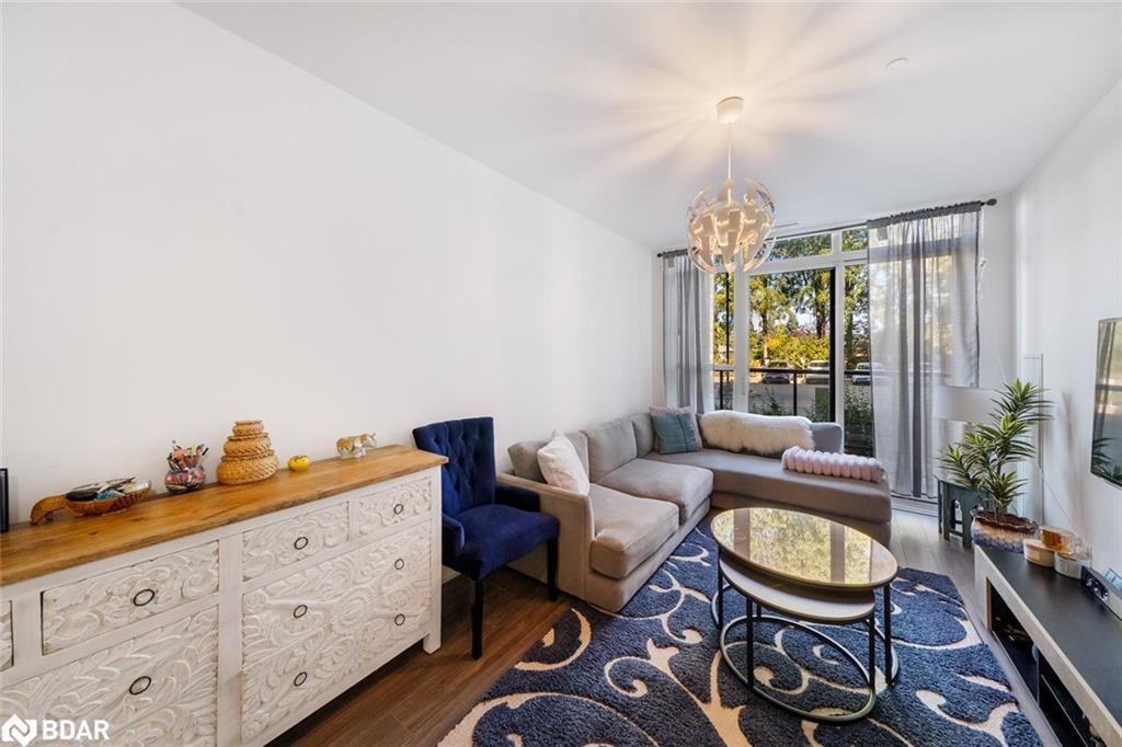 114-681 Yonge Street, Barrie, ON - Indoor