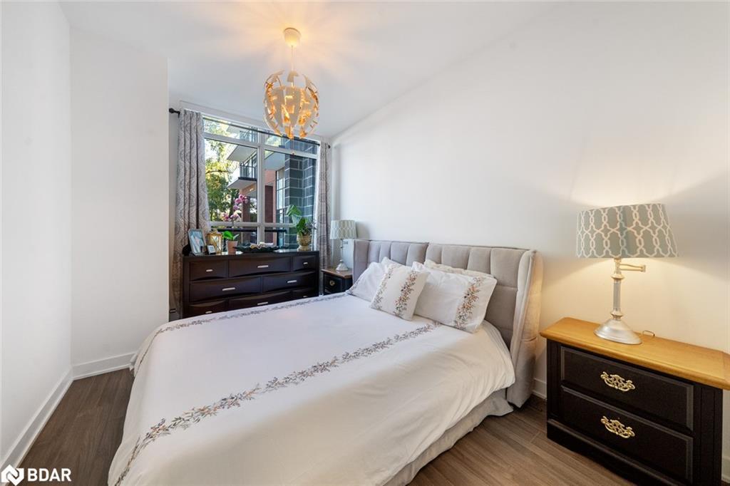 114-681 Yonge Street, Barrie, ON - Indoor Photo Showing Bedroom