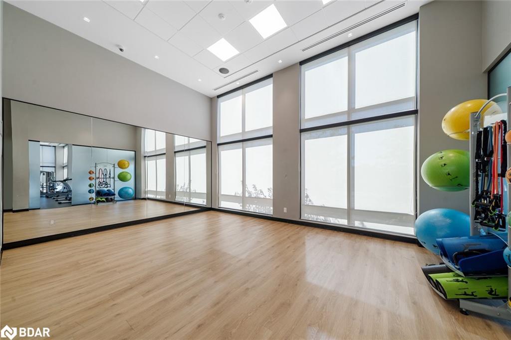 114-681 Yonge Street, Barrie, ON - Indoor Photo Showing Other Room