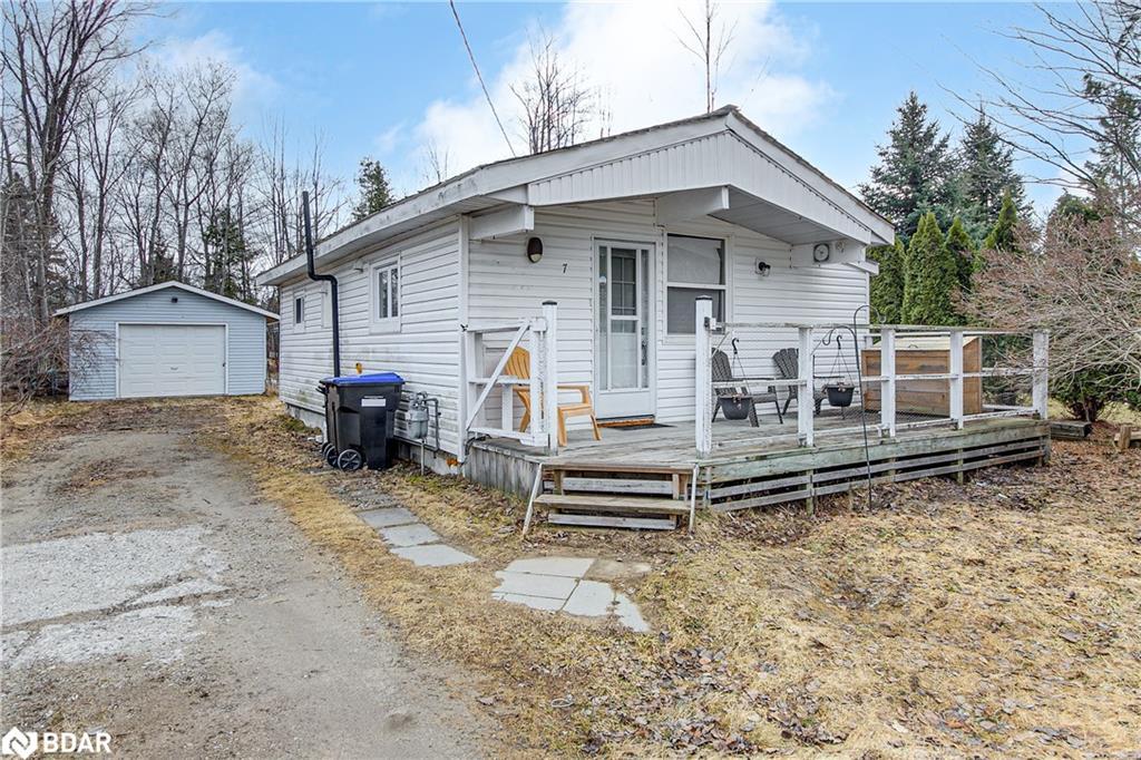 7 60Th Street S, Wasaga Beach, ON - Outdoor With Deck Patio Veranda