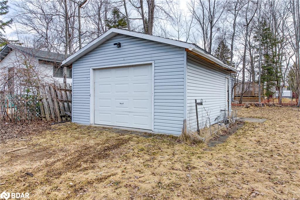7 60Th Street S, Wasaga Beach, ON - Outdoor