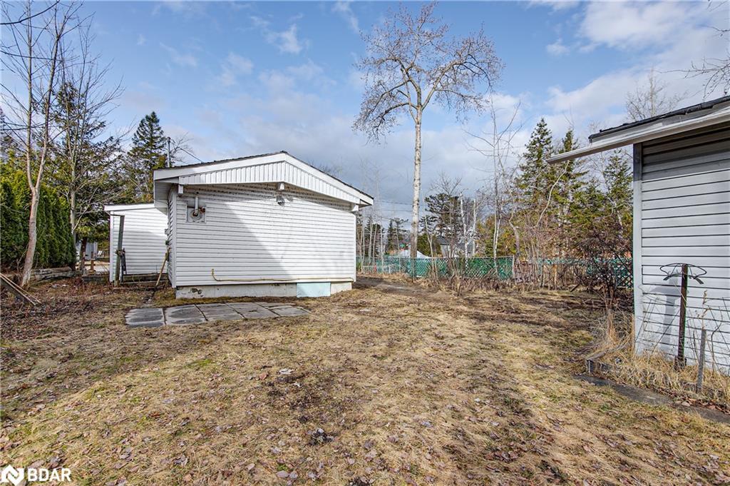 7 60Th Street S, Wasaga Beach, ON - Outdoor