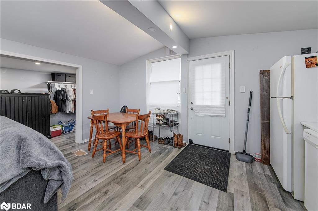 7 60Th Street S, Wasaga Beach, ON - Indoor