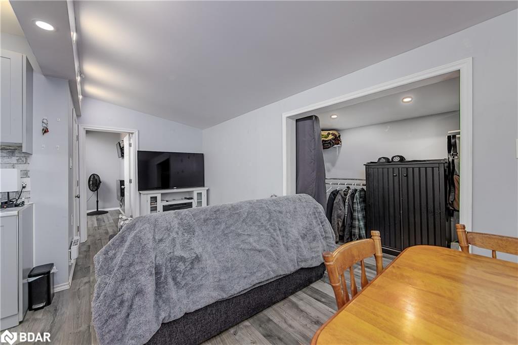 7 60Th Street S, Wasaga Beach, ON - Indoor
