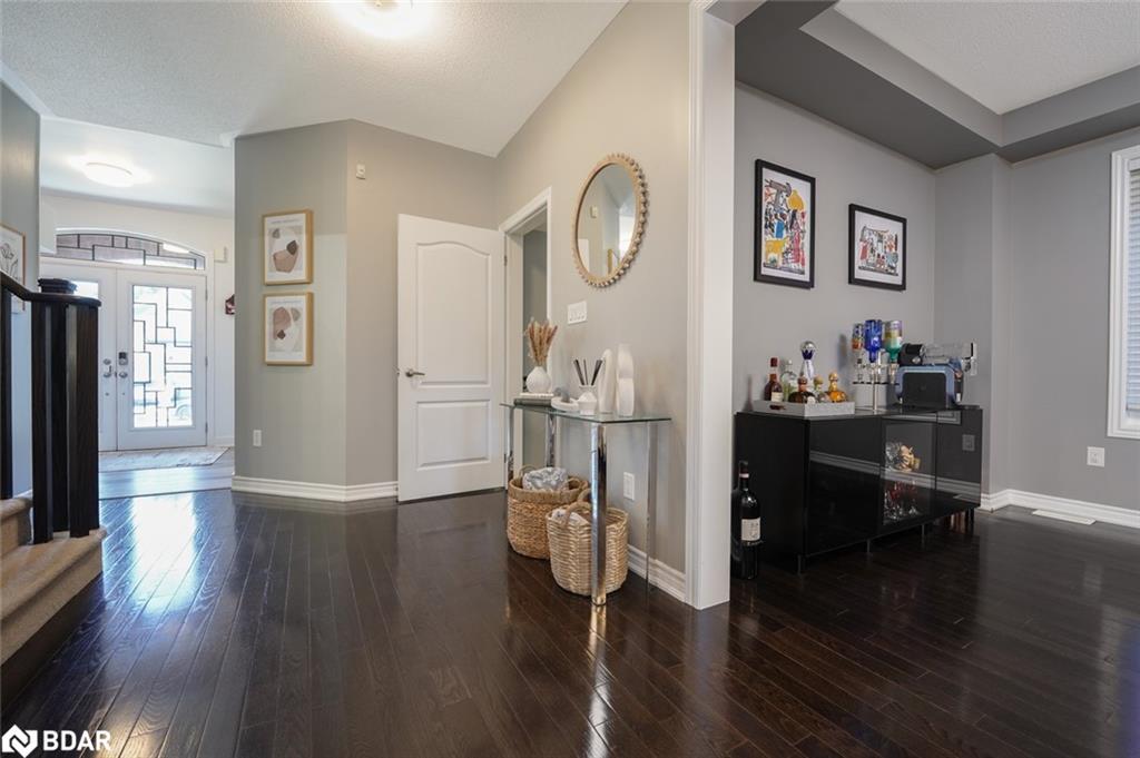 2199 Dawson Crescent, Innisfil, ON - Indoor Photo Showing Other Room