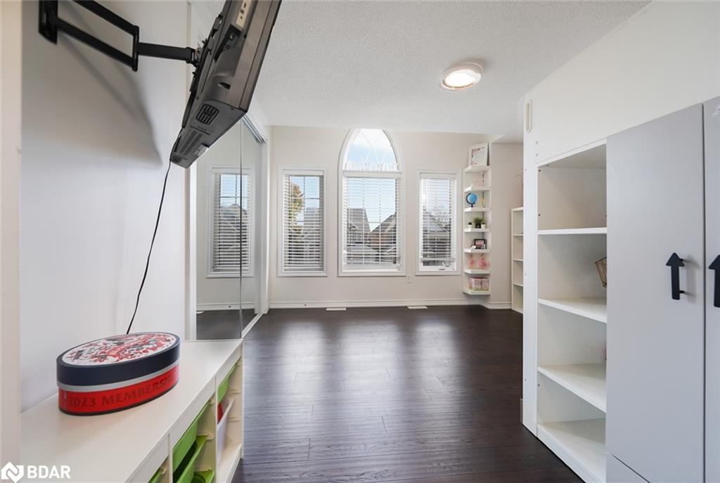 2199 Dawson Crescent, Innisfil, ON - Indoor Photo Showing Other Room