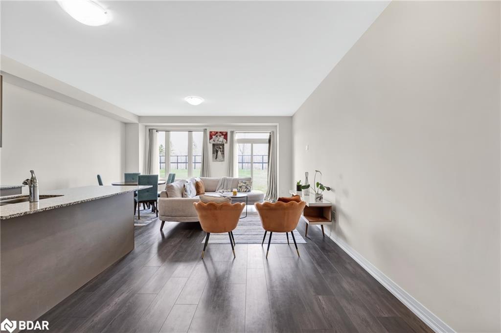 122 Turnberry Lane, Barrie, ON - Indoor