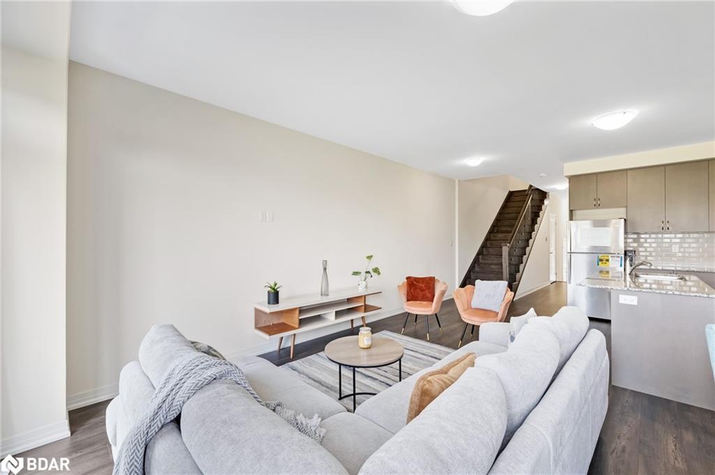 122 Turnberry Lane, Barrie, ON - Indoor