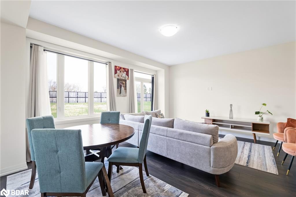 122 Turnberry Lane, Barrie, ON - Indoor