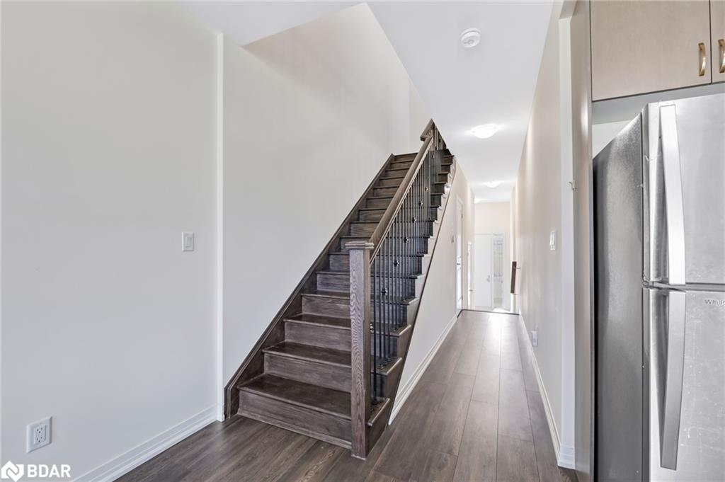 122 Turnberry Lane, Barrie, ON - Indoor Photo Showing Other Room