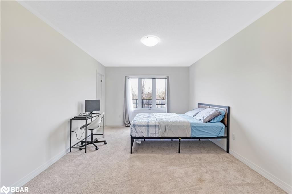 122 Turnberry Lane, Barrie, ON - Indoor Photo Showing Bedroom