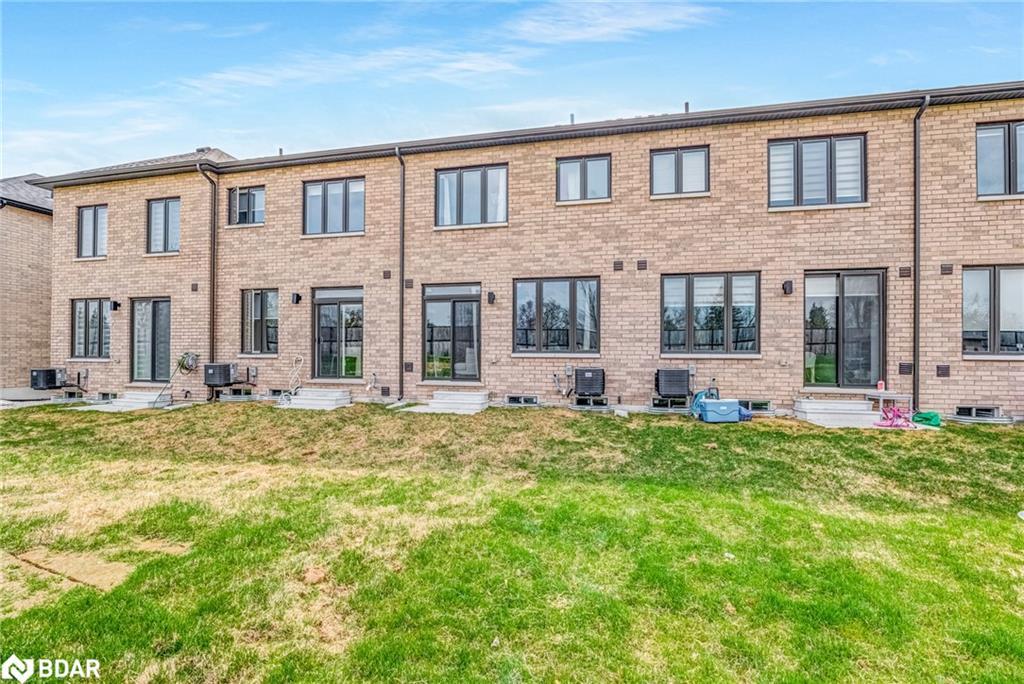 122 Turnberry Lane, Barrie, ON - Outdoor