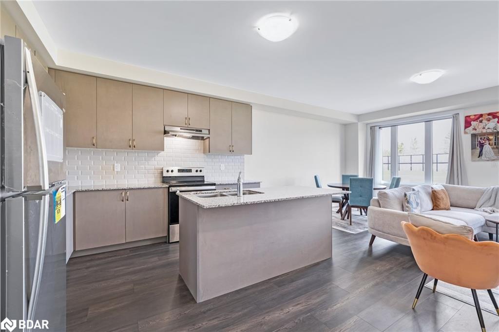 122 Turnberry Lane, Barrie, ON - Indoor Photo Showing Other Room