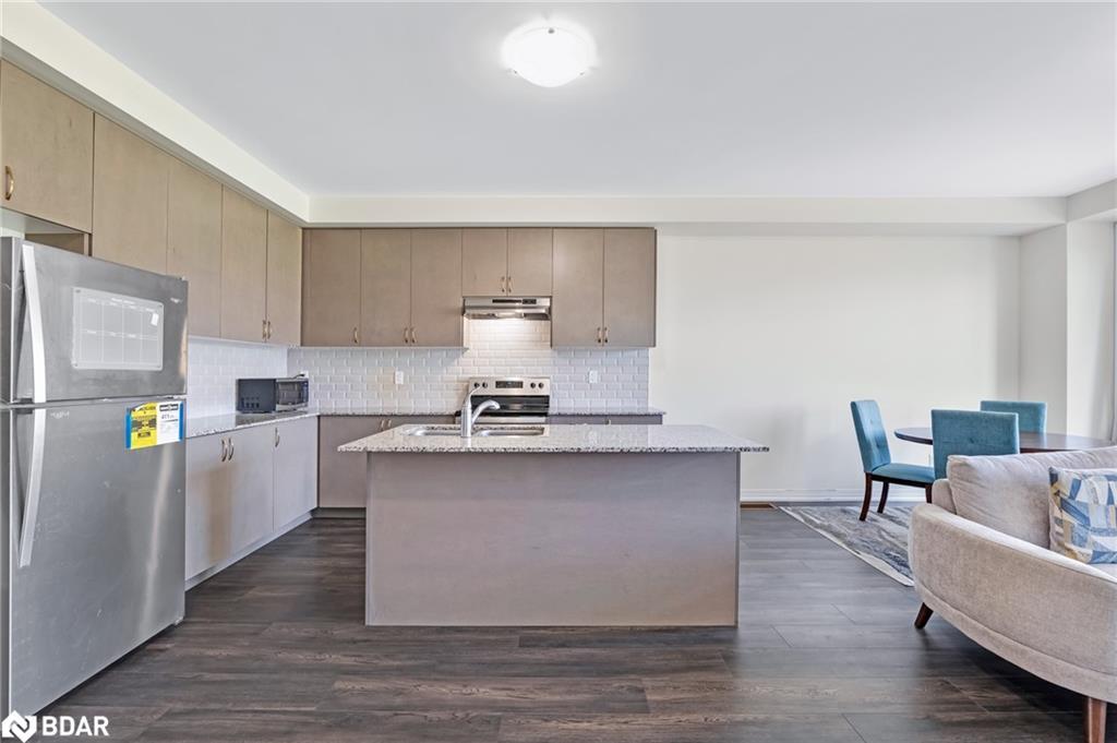 122 Turnberry Lane, Barrie, ON - Indoor Photo Showing Kitchen With Stainless Steel Kitchen With Double Sink
