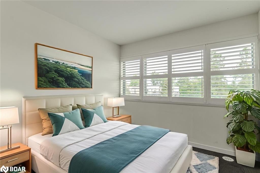 14-369 Essa Road, Barrie, ON - Indoor Photo Showing Bedroom