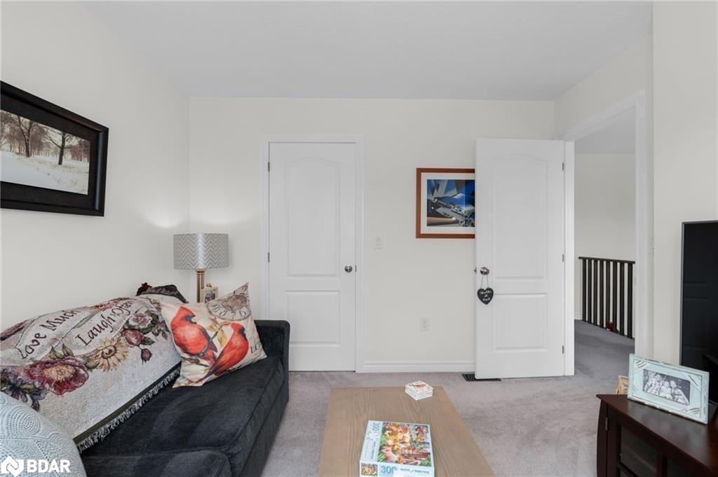 197 Isabella Drive, Orillia, ON - Indoor