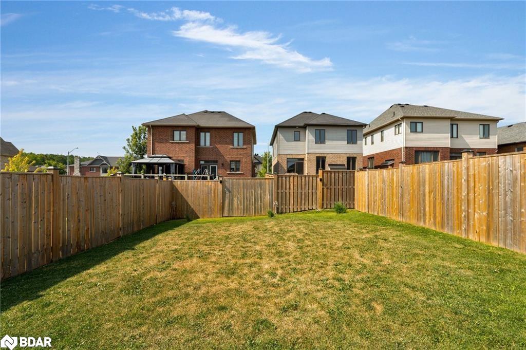 197 Isabella Drive, Orillia, ON - Outdoor