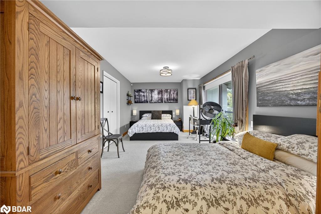 312-1102 Horseshoe Valley Road W, Oro-Medonte, ON - Indoor Photo Showing Bedroom