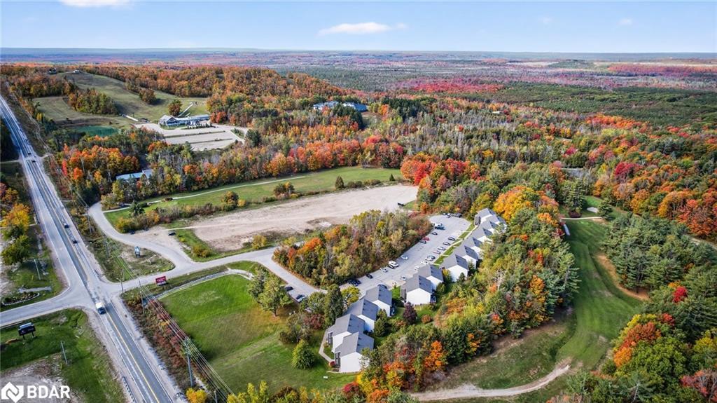 312-1102 Horseshoe Valley Road W, Oro-Medonte, ON - Outdoor With View