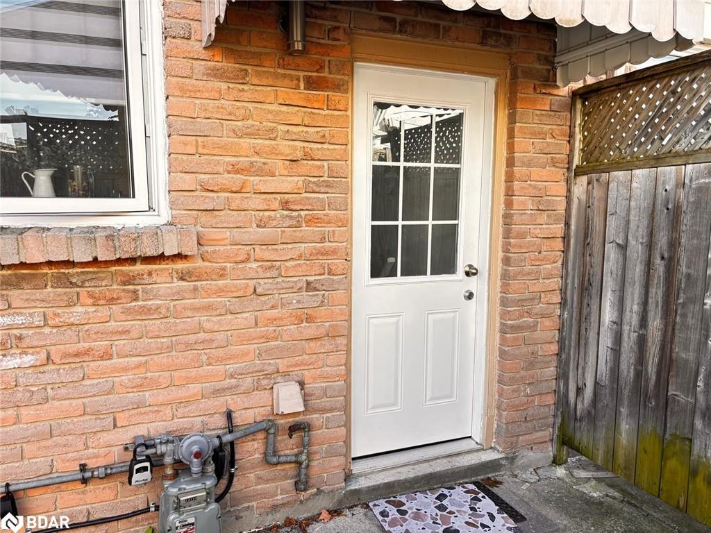 15 Lafayette Drive, St. Catharines, ON - Outdoor With Exterior