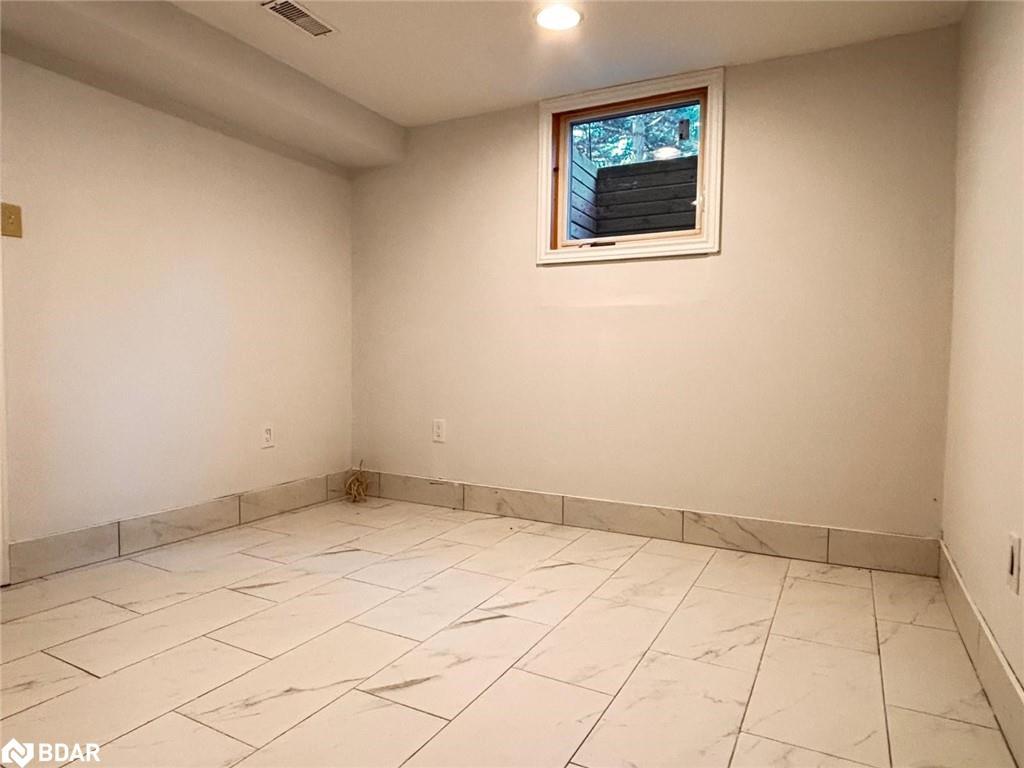 15 Lafayette Drive, St. Catharines, ON - Indoor Photo Showing Other Room