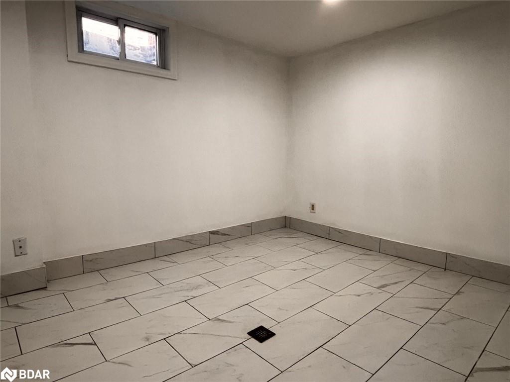 15 Lafayette Drive, St. Catharines, ON - Indoor Photo Showing Other Room