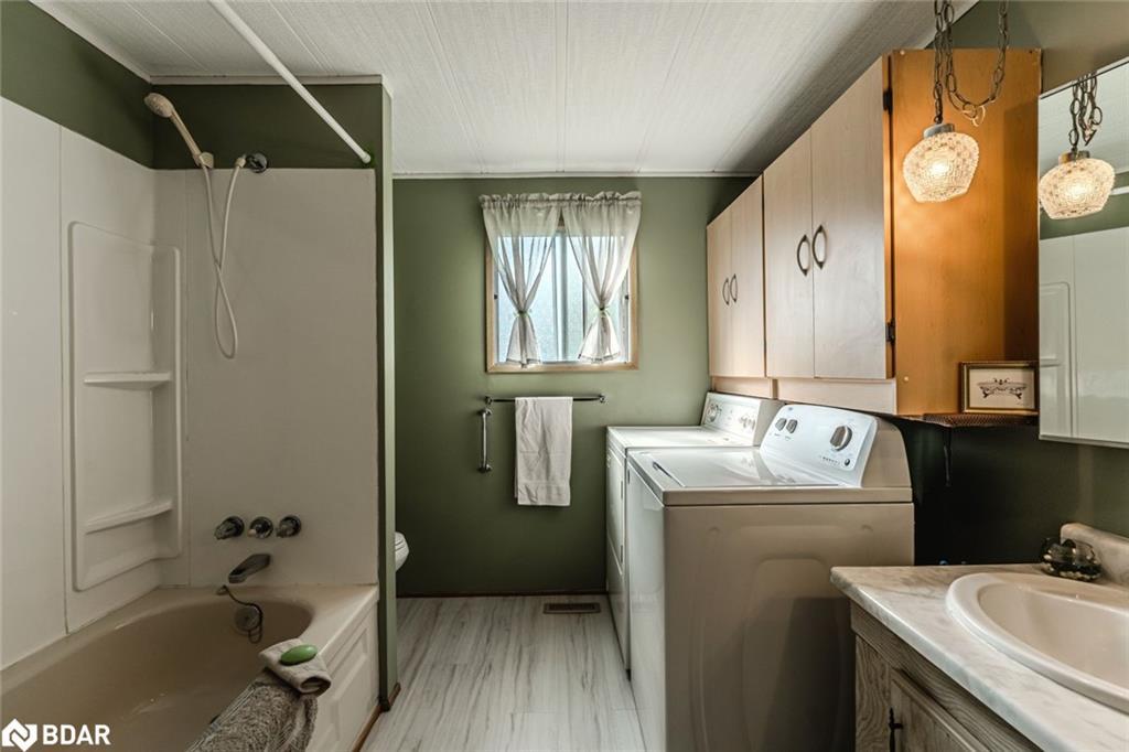 15 Riverview Circle, Innisfil, ON - Indoor