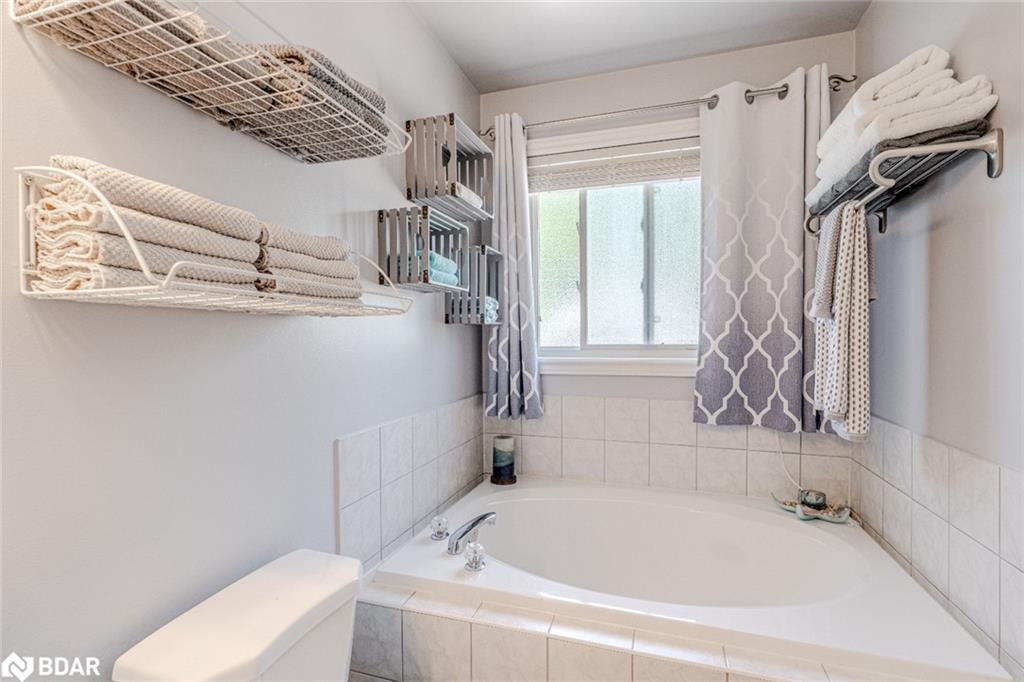 68 Coughlin Road, Barrie, ON - Indoor Photo Showing Bathroom