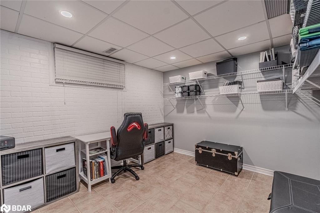 68 Coughlin Road, Barrie, ON - Indoor