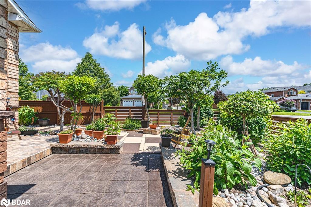 68 Coughlin Road, Barrie, ON - Outdoor