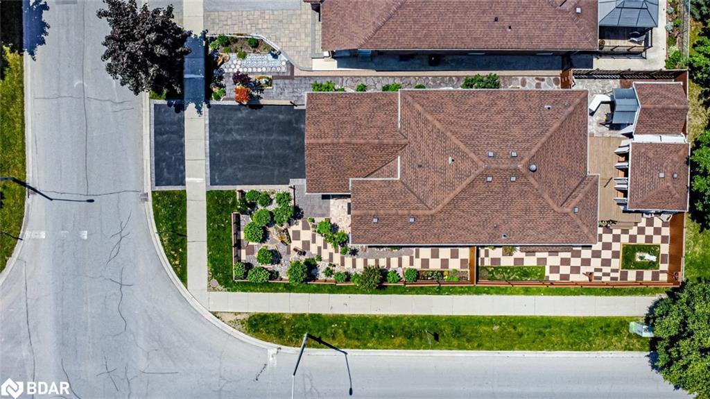 68 Coughlin Road, Barrie, ON - Outdoor