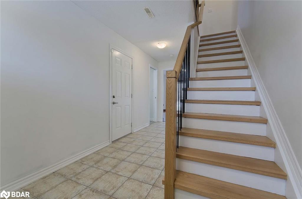 7-57 Ferndale Drive S, Barrie, ON - Indoor Photo Showing Other Room
