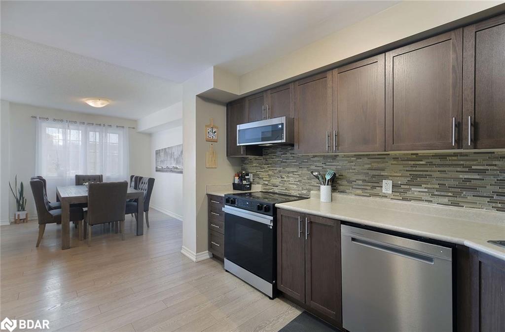 7-57 Ferndale Drive S, Barrie, ON - Indoor Photo Showing Other Room